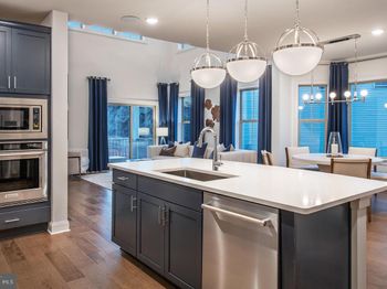 604 America #Northbrook Model Drive