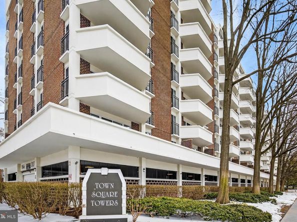 700 7TH Street SW 826, Washington DC 20024