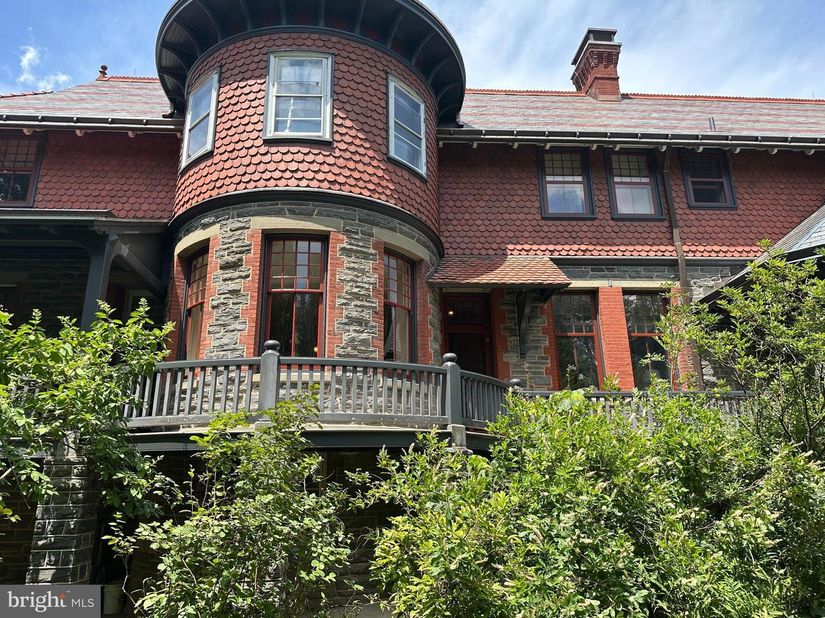 266 Beechwood Drive, Bryn Mawr PA 19010
