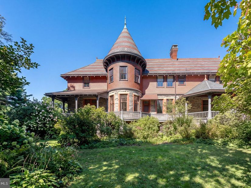 266 Beechwood Drive, Bryn Mawr PA 19010