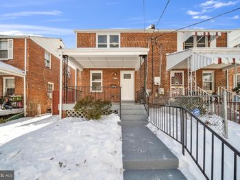 647 Emerson Street NE