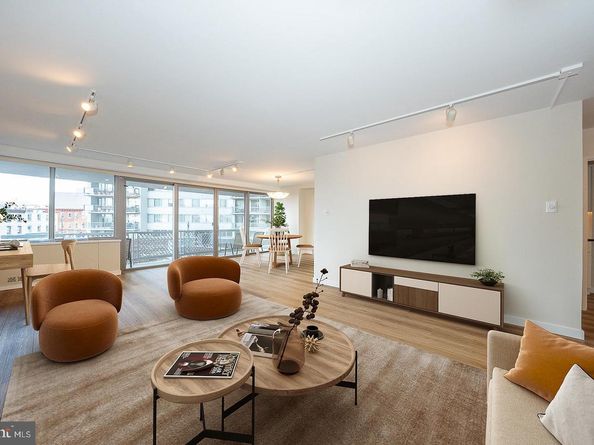 2401 Pennsylvania Avenue 4A10, Philadelphia PA 19130