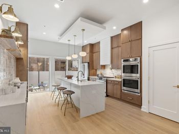 2214 E Gordon Street