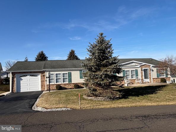 389 Thrush Court W, New Hope PA 18938