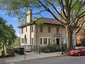 2800 Adams Mill Road NW