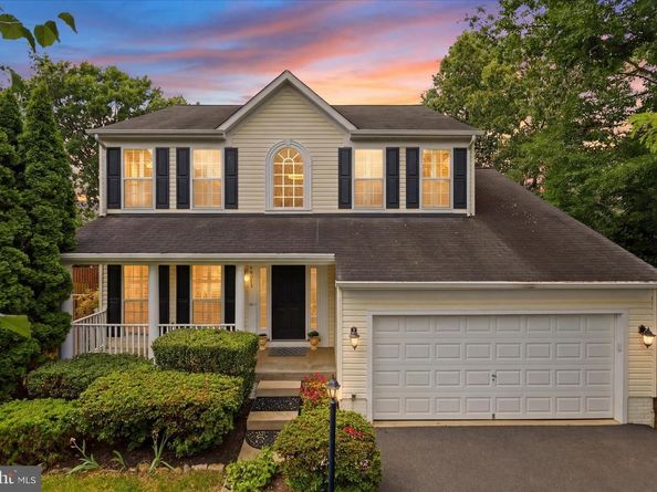 46073 Trefoil Lane, Sterling VA 20166