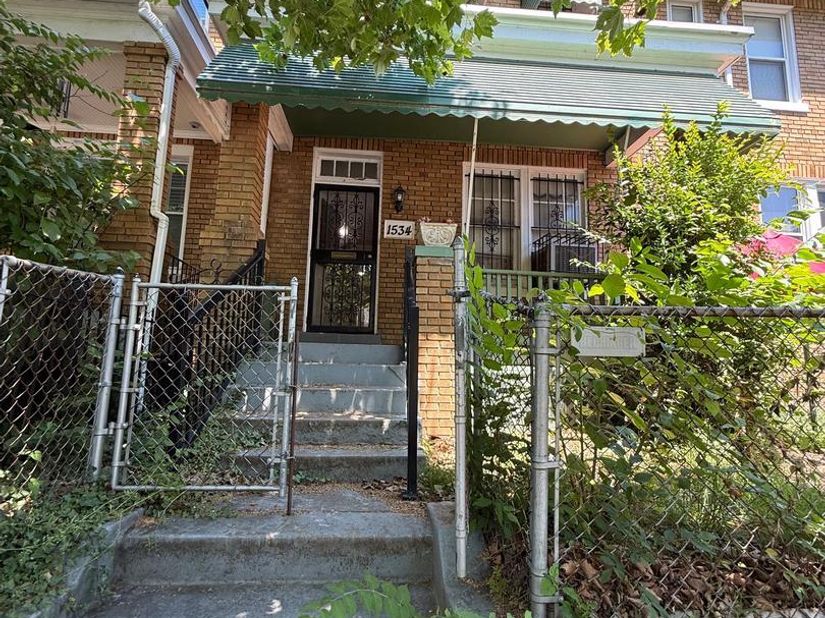 1534 Independence Avenue SE, Washington DC 20003