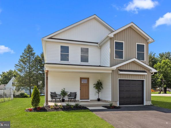1 Mclevins Court, Croydon PA 19021