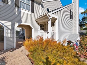 2907 S Woodley Street