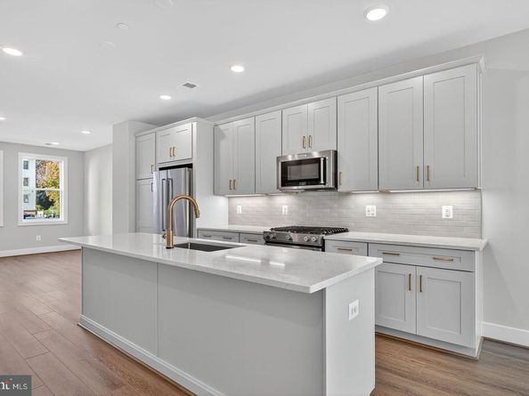 143 Shannon Mews, Alexandria VA 22304