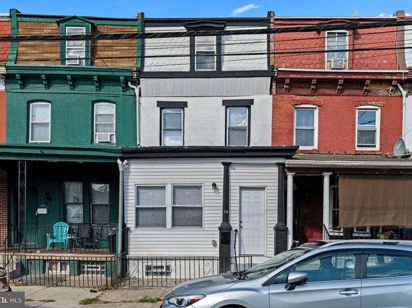 19 W Seymour Street, Philadelphia PA 19144