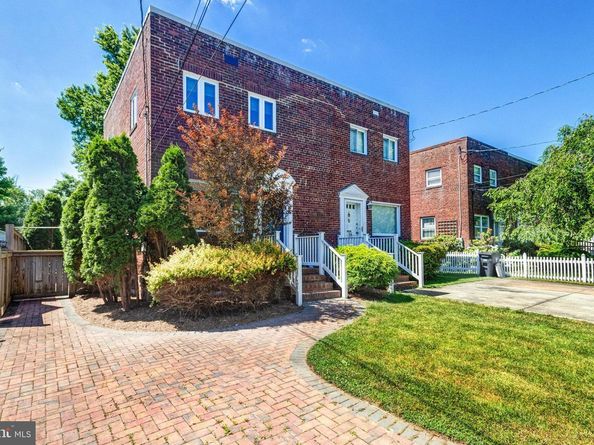 5 Custis Avenue E, Alexandria VA 22301