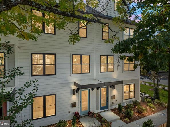 911 N Irving Street, Arlington VA 22201