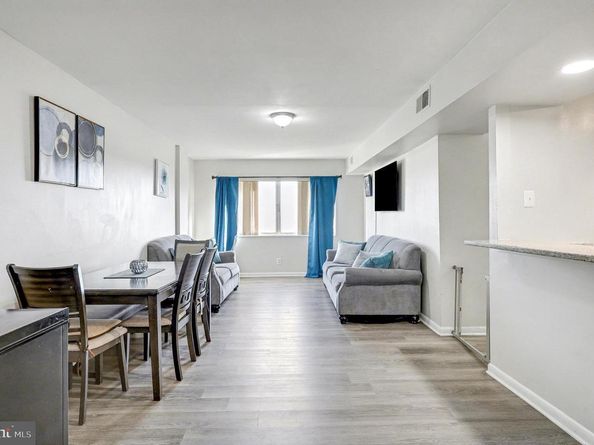 5340 Holmes Run Parkway 1118, Alexandria VA 22304