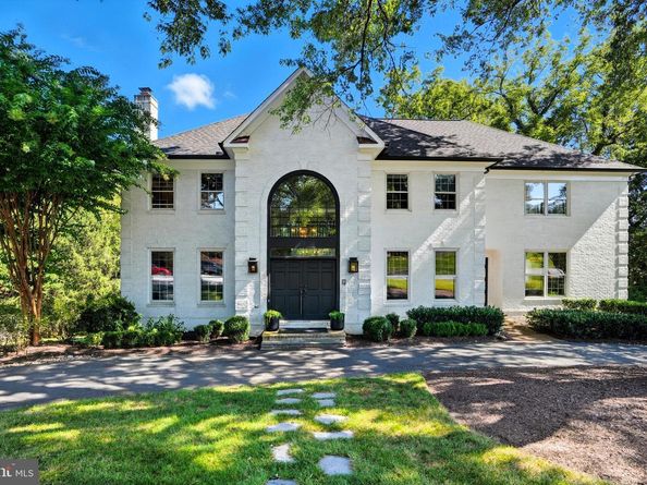 6035 Crimson Court, Mclean VA 22101