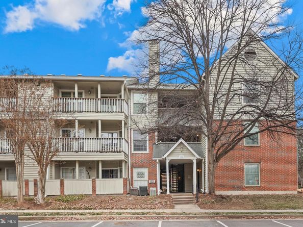 3916 Penderview Drive 427, Fairfax VA 22033