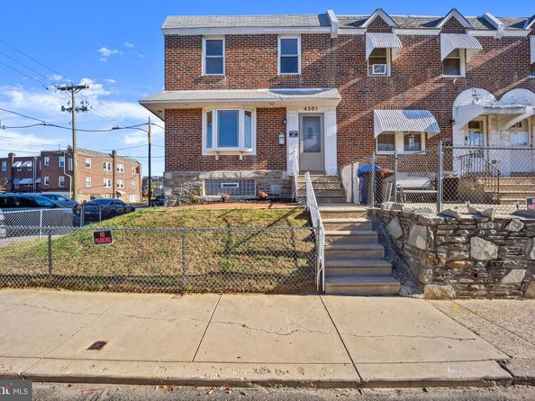 4301 Chippendale, Philadelphia PA 19136