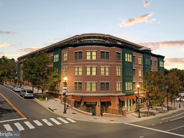 2101 N Monroe Street 212, Arlington VA 22207