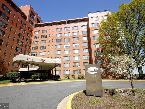1121 Arlington Boulevard 901, Arlington VA 22209