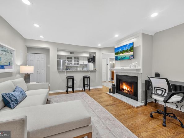 1421 T Street NW 2, Washington DC 20009