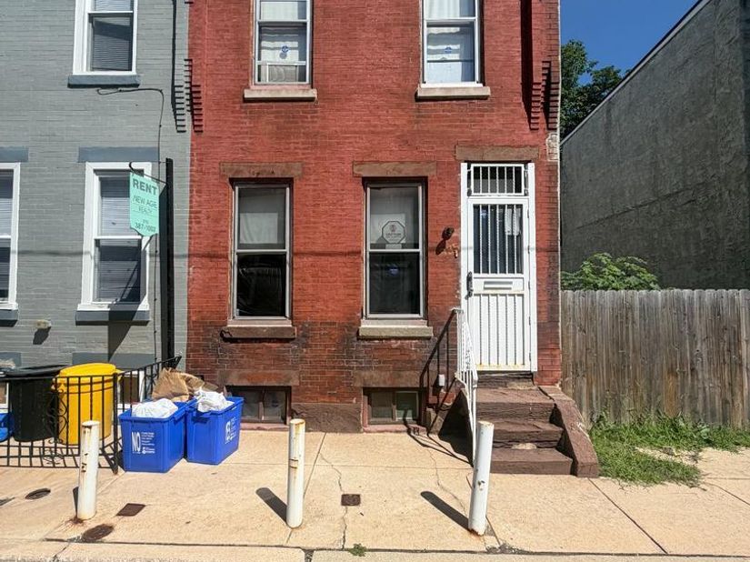 3935 Wyalusing, Philadelphia PA 19104