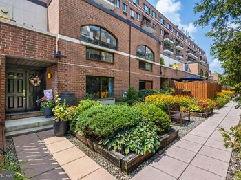 200 Lombard Street