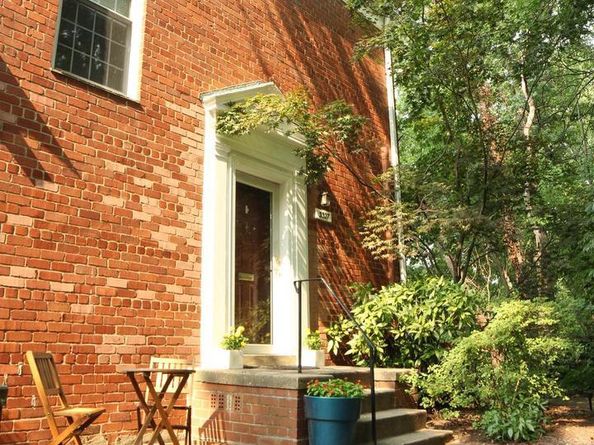 3327 Martha Custis Drive 3327, Alexandria VA 22302