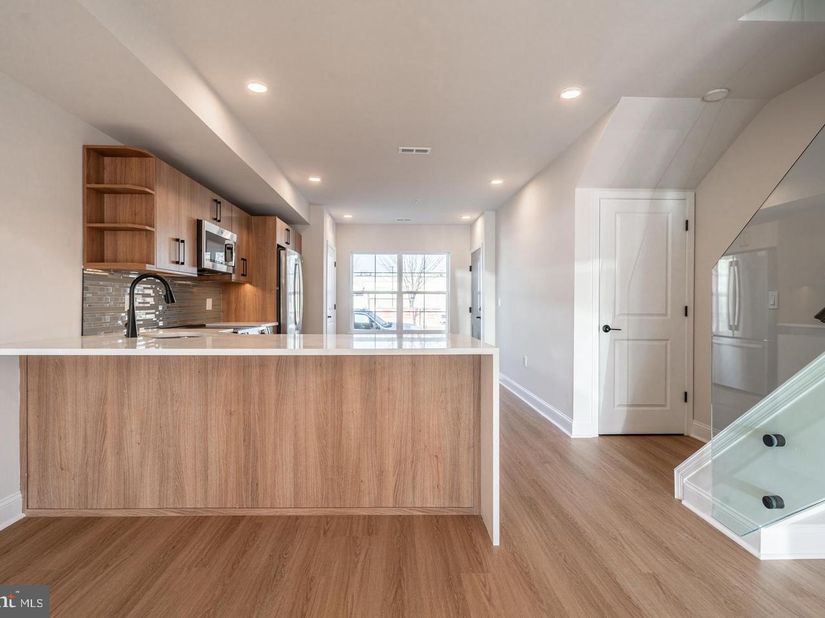 2705 Priya Lane A71, Philadelphia PA 19131