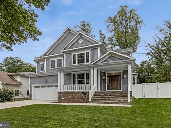7223 Pine Drive