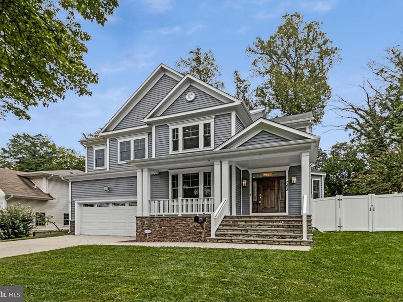7223 Pine Drive, Annandale VA 22003