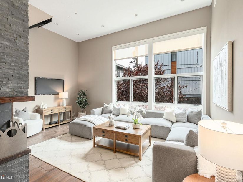 1110 N Bodine Street, Philadelphia PA 19123