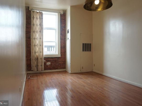 1010 Race Street 8I, Philadelphia PA 19107