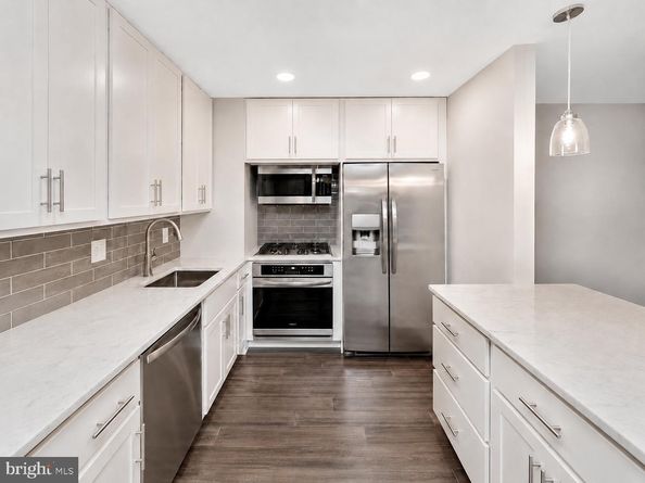 12 Van Dorn 405, Alexandria VA 22304