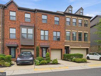 9251 Wood Violet Court