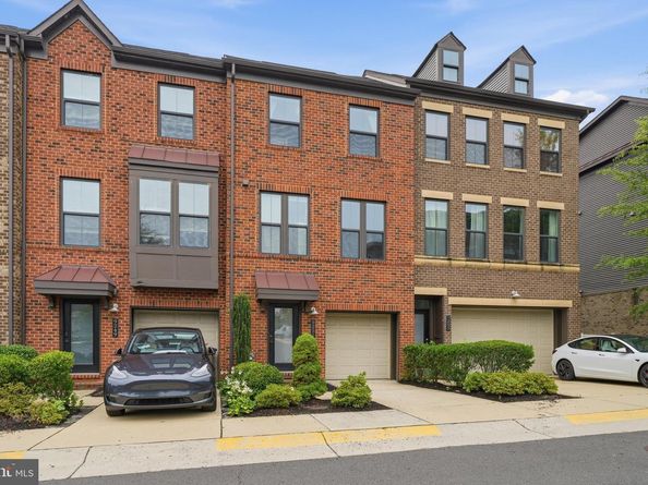 9251 Wood Violet Court, Fairfax VA 22031
