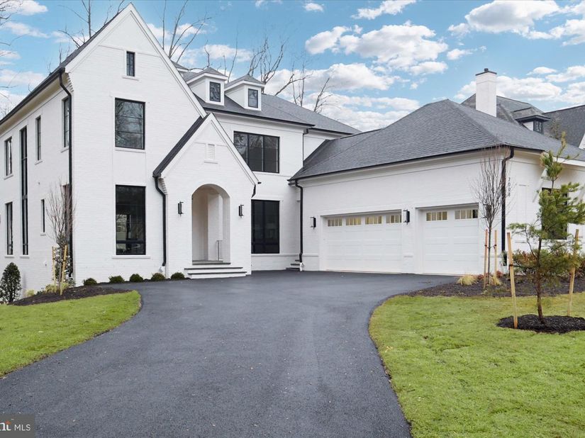 7008 Arbor Lane, Mclean VA 22101