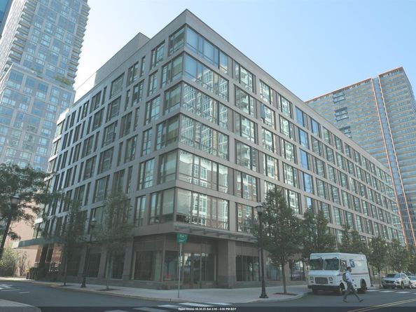 2 Shore Lane 412, Jersey City NJ 07310