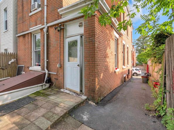 9 East 15th St, Bayonne NJ 07002