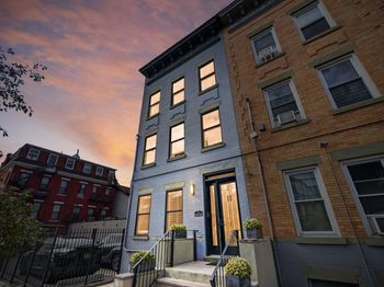 11 Jefferson Ave