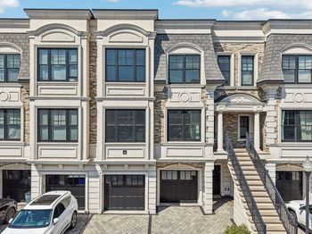 6 Marquis Court