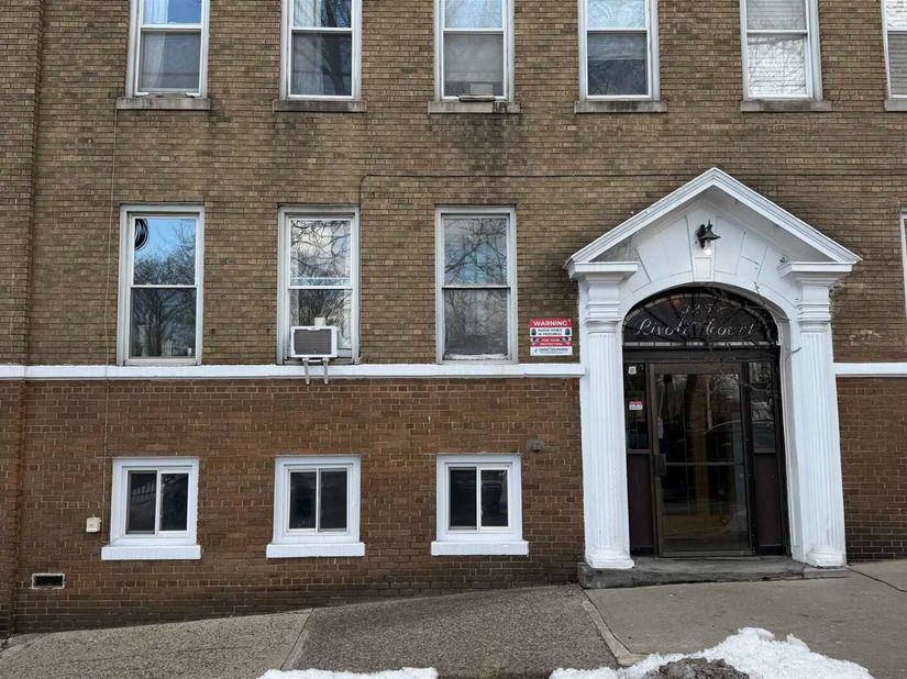 325 79th St 23, North Bergen NJ 07047