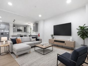 139 West 51st St