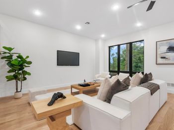 13 Wegman Ct