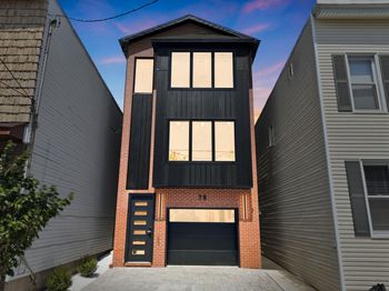 79 East 23rd St