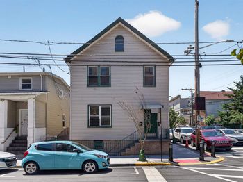 149 37th St