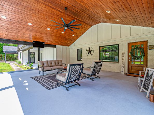 5110 Treaschwig Road, Spring TX 77373