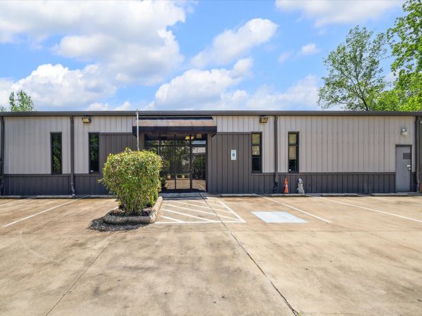 7001 Burkett Street, Houston TX 77021