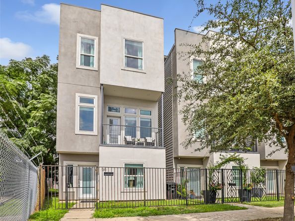 1310 Roberts Street, Houston TX 77003