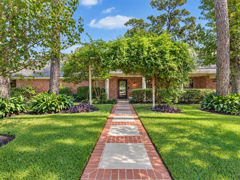 802 Flint River Drive, Houston TX 77024