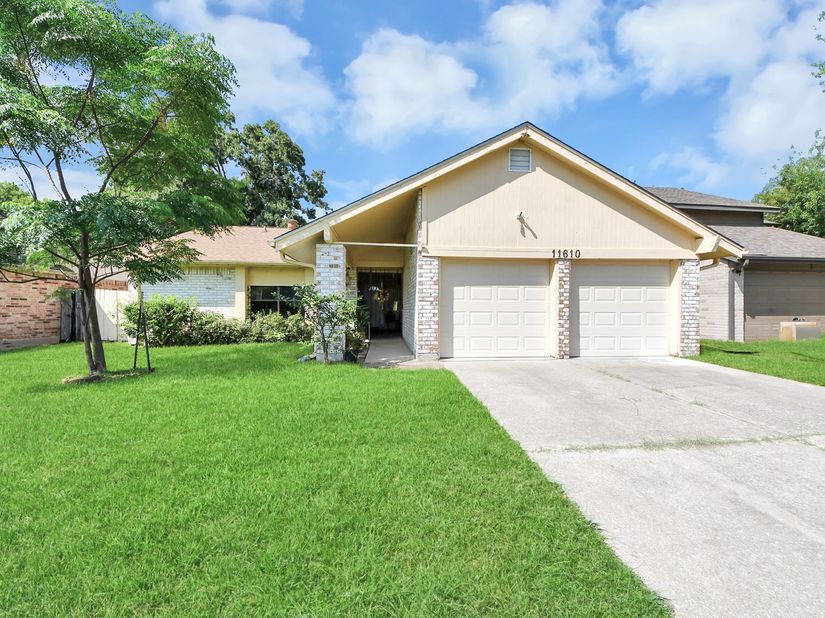 11610 Bowhead Drive, Houston TX 77013